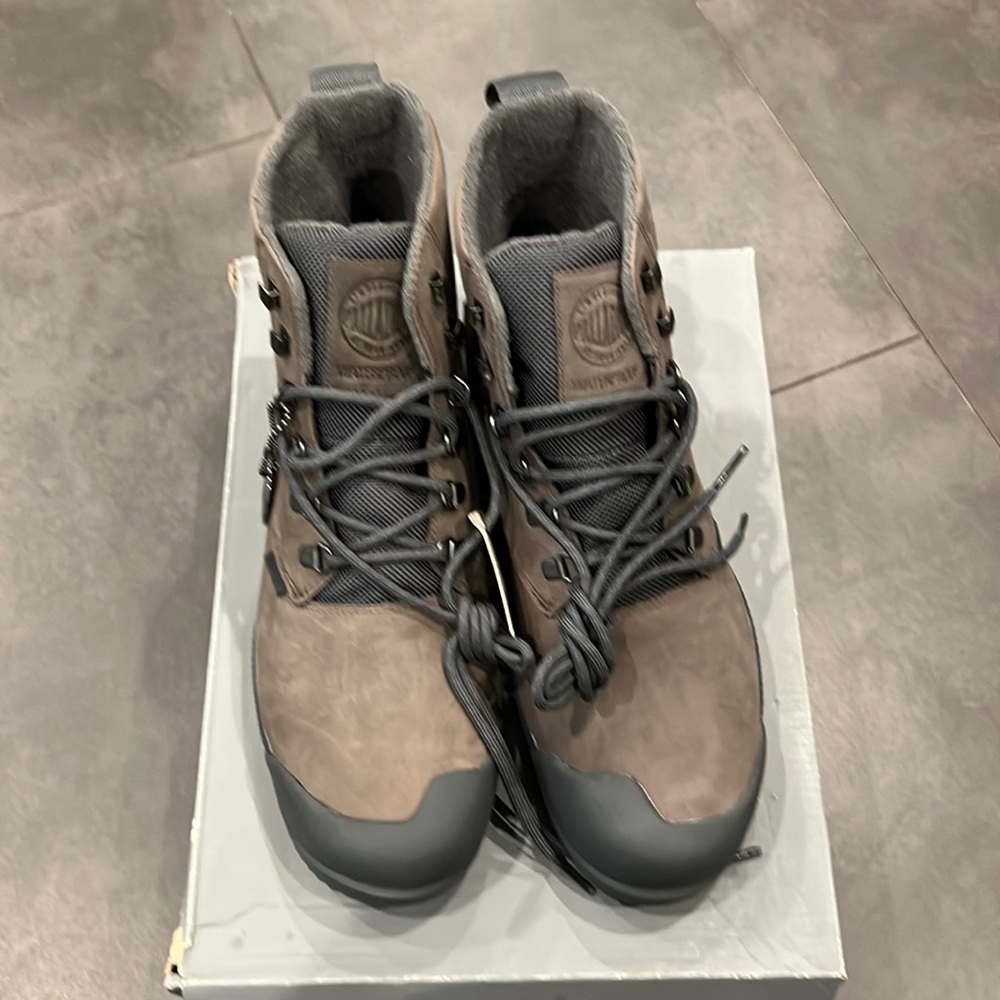 NIB Palladium waterproof boots , grey, size 9